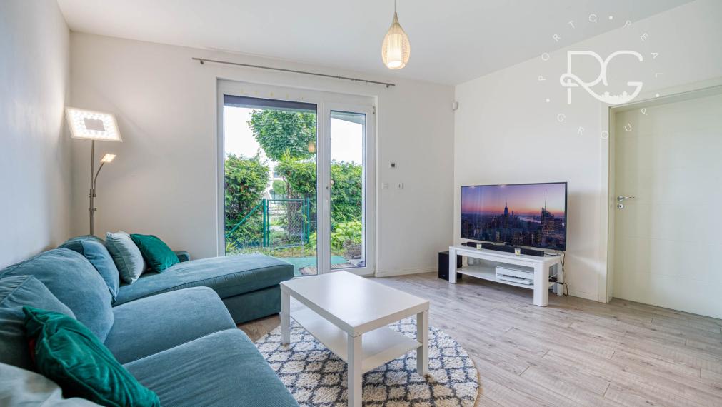 Príjemný 3-izbový byt s predzáhradkou a parkovaním TRI VODY - MALINOVO