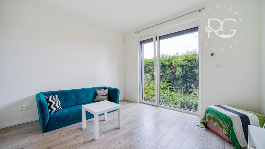 Príjemný 3-izbový byt s predzáhradkou a parkovaním TRI VODY - MALINOVO