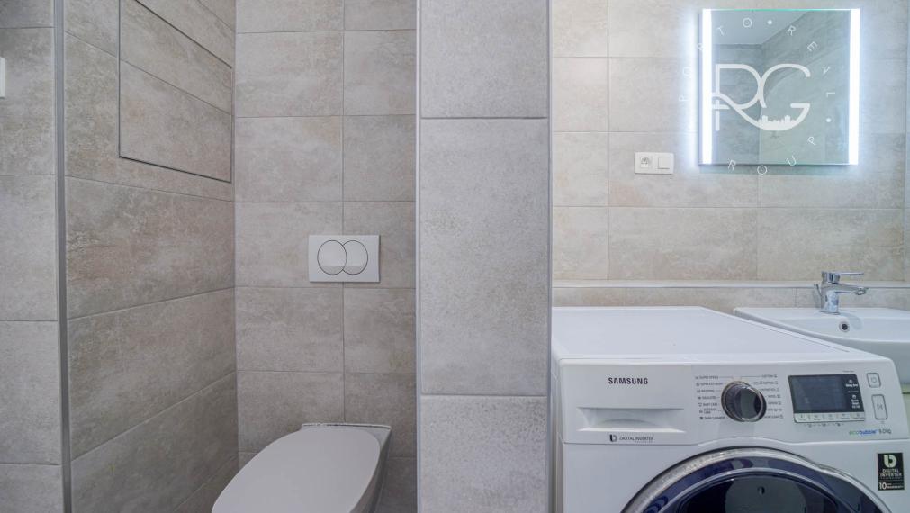 Príjemný 3-izbový byt s predzáhradkou a parkovaním TRI VODY - MALINOVO