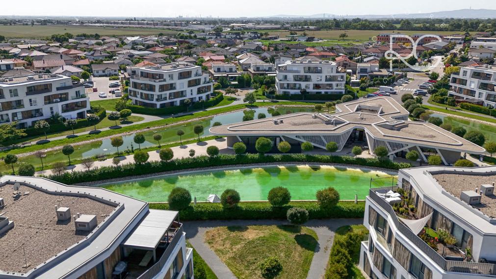 Príjemný 3-izbový byt s predzáhradkou a parkovaním TRI VODY - MALINOVO