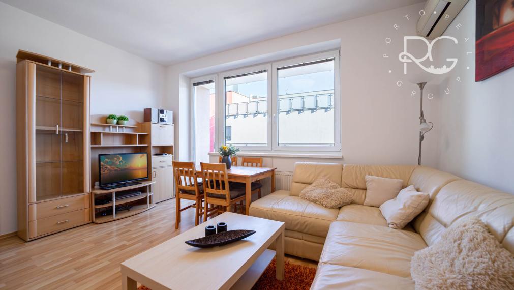 Príjemný 2 izbový byt s parkovaním a balkónom, Bratislava - Kramáre