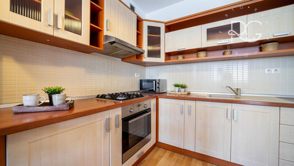 Príjemný 2 izbový byt s parkovaním a balkónom, Bratislava - Kramáre