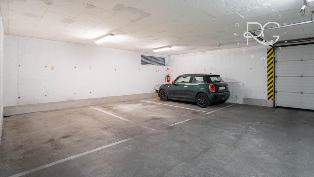 Príjemný 2 izbový byt s parkovaním a balkónom, Bratislava - Kramáre