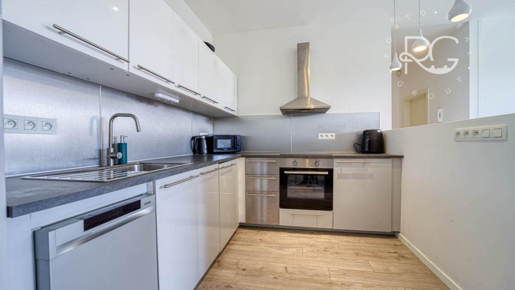 Príjemný 3-izbový byt s predzáhradkou a parkovaním TRI VODY - MALINOVO