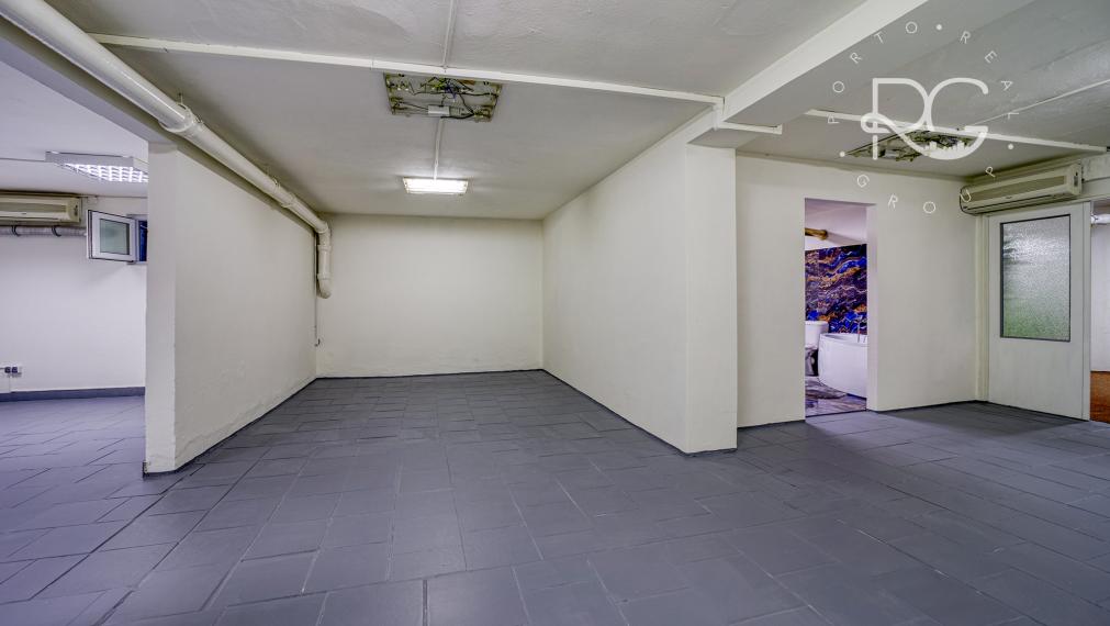 Zrekonštruovaný skladový priestor vo Vrakuni na prenájom