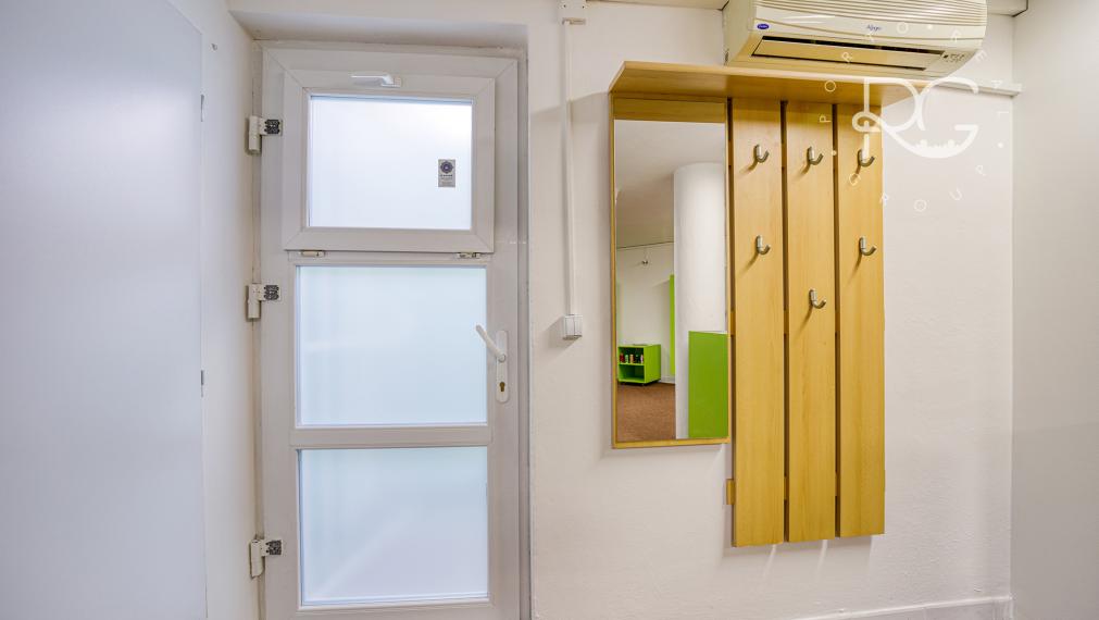 Zrekonštruovaný skladový priestor vo Vrakuni na prenájom