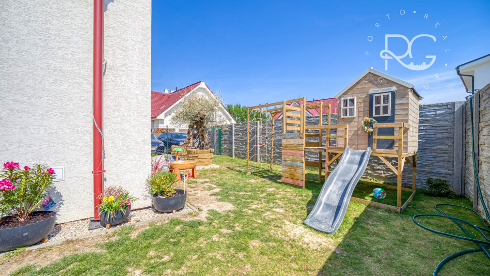 Posledný 5izb RD kompletne zariadený s garážou v krásnom prostredí v Čilistovskej lagúne