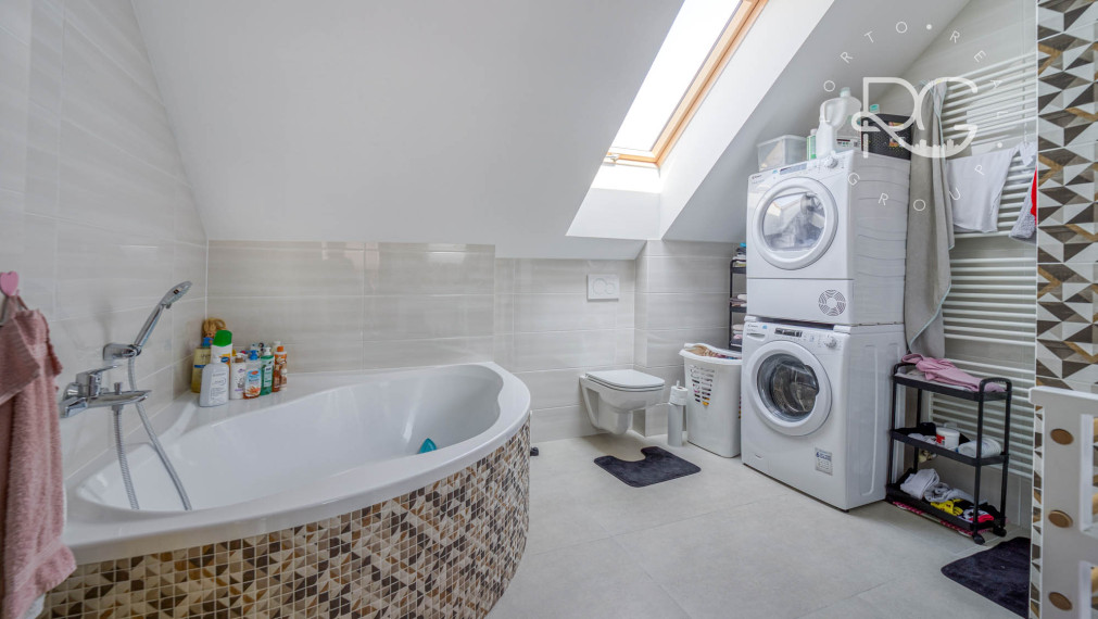 Posledný 5izb RD kompletne zariadený s garážou v krásnom prostredí v Čilistovskej lagúne