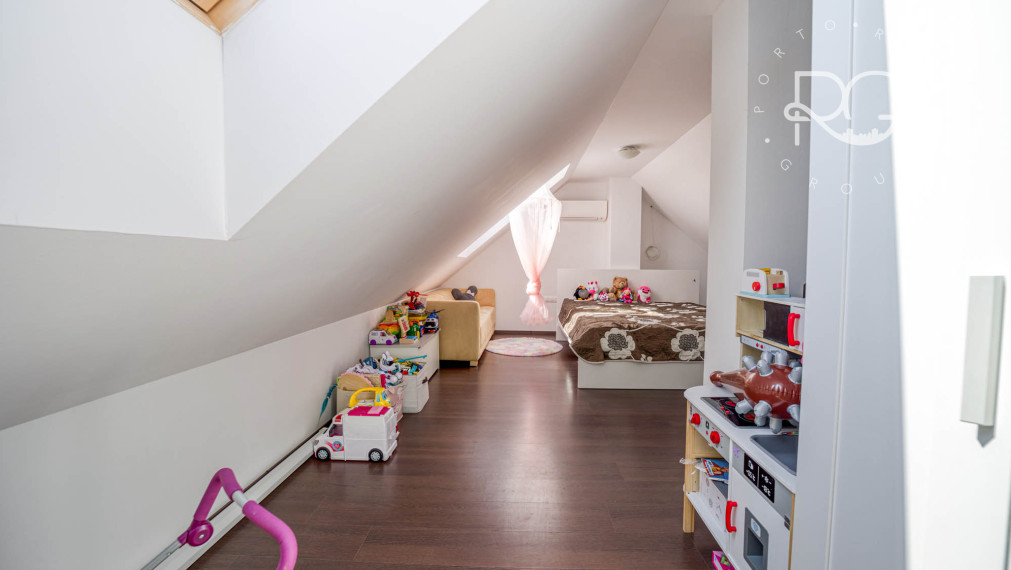 Posledný 5izb RD kompletne zariadený s garážou v krásnom prostredí v Čilistovskej lagúne