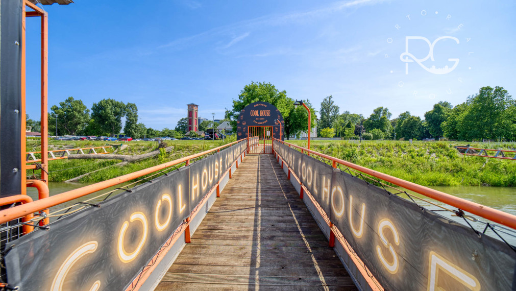 Pontón v TOP lokalite na Tyršovom nábreží