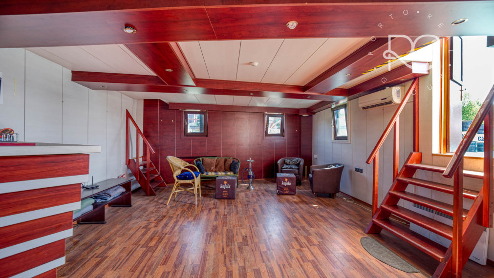 Pontón v TOP lokalite na Tyršovom nábreží