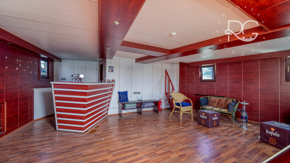 Pontón v TOP lokalite na Tyršovom nábreží