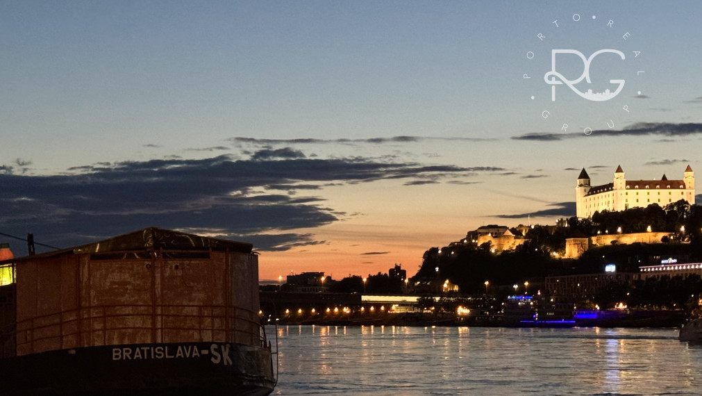 Pontón v TOP lokalite na Tyršovom nábreží