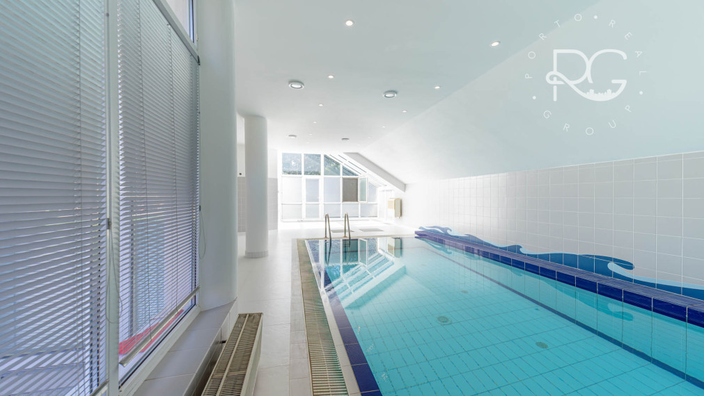 =REZERVOVANÉ=Priestranný RD na 11árovom pozemku s bazénom, saunou, garážou v krásnej lokalite 15 min od BA