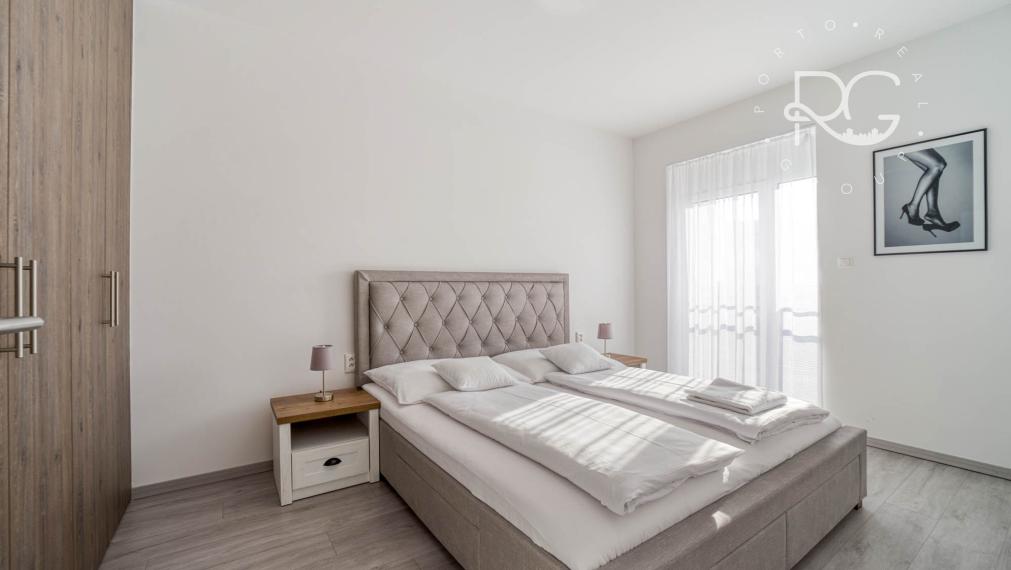 Štýlový kompletne zariadený 2 izbový apartmán s terasou - odpočet DPH