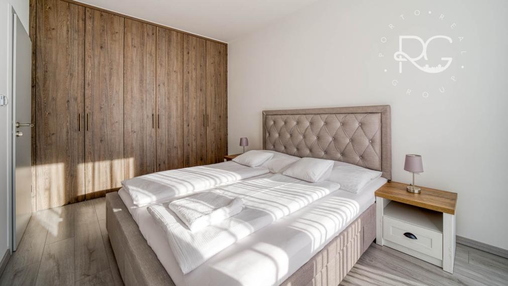 Štýlový kompletne zariadený 2 izbový apartmán s terasou - odpočet DPH