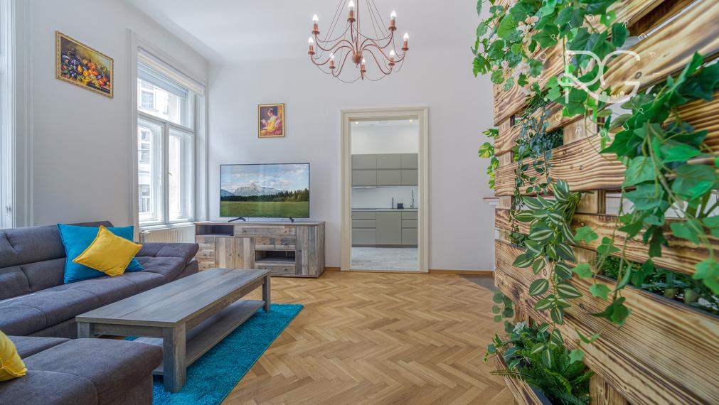 Krásny staromestský kompletne zariadený 2izb byt na Palisádoch na prenájom