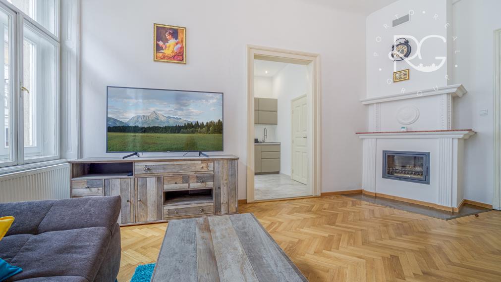 Krásny staromestský kompletne zariadený 2izb byt na Palisádoch na prenájom