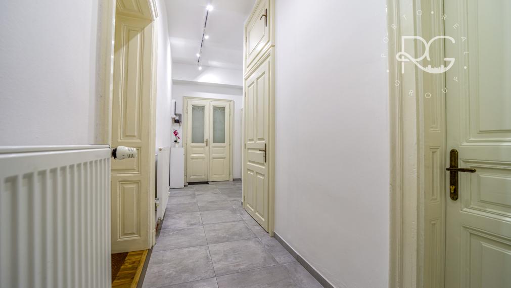 Krásny staromestský kompletne zariadený 2izb byt na Palisádoch na prenájom