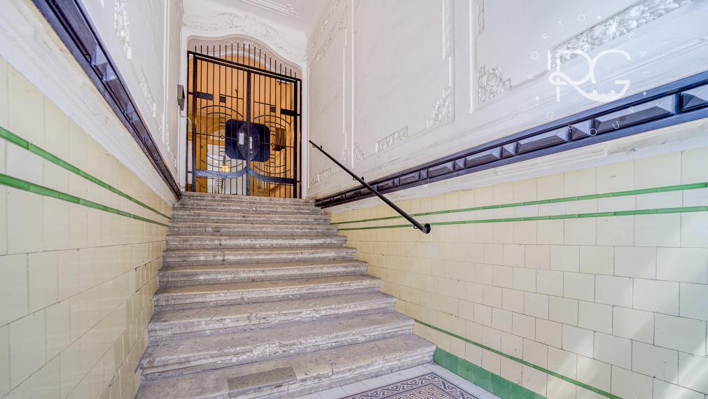 Krásny staromestský kompletne zariadený 2izb byt na Palisádoch na prenájom