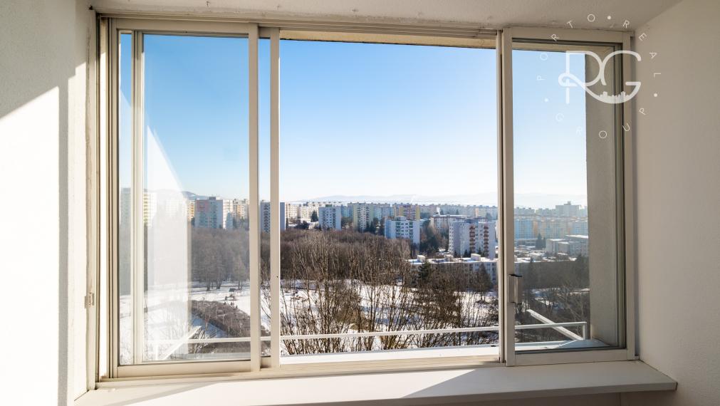 Slnečný 3-izbový byt s úchvatnými výhľadmi