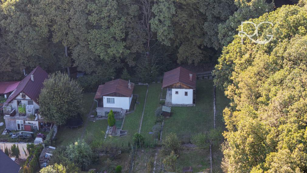 2 pozemky pri lese a krásnym výhľadom v lukratívnej časti Bratislava III - AHOJ