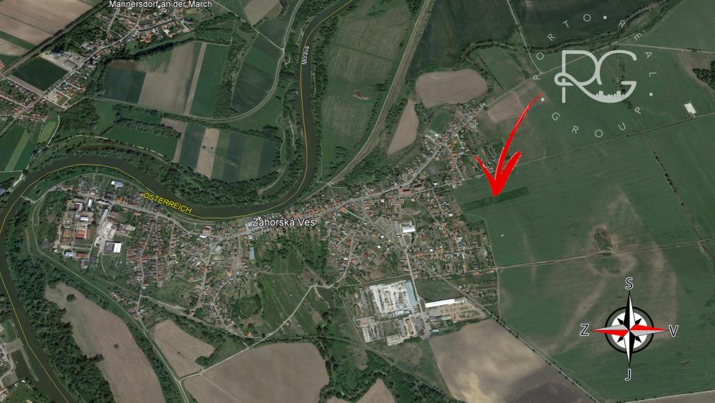 Lukratívny  pozemok v obci Záhorská Ves