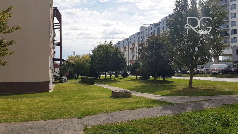 Na prenájom kancelária 18 m2 Wolkrova, Bratislava V – Petržalka