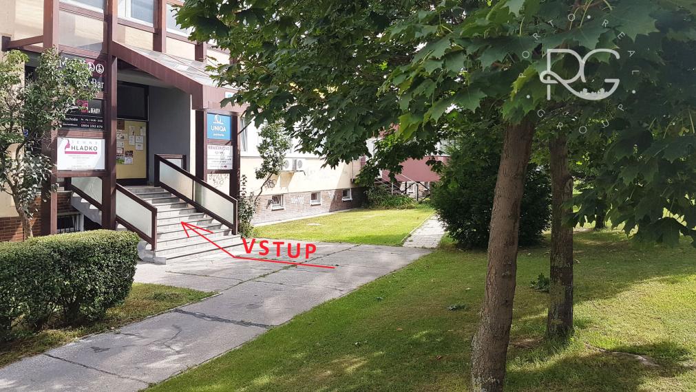 Na prenájom kancelária 18 m2 Wolkrova, Bratislava V – Petržalka