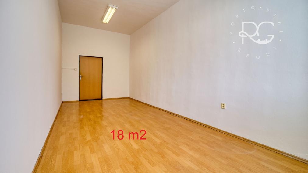 Na prenájom kancelária 18 m2 Wolkrova, Bratislava V – Petržalka