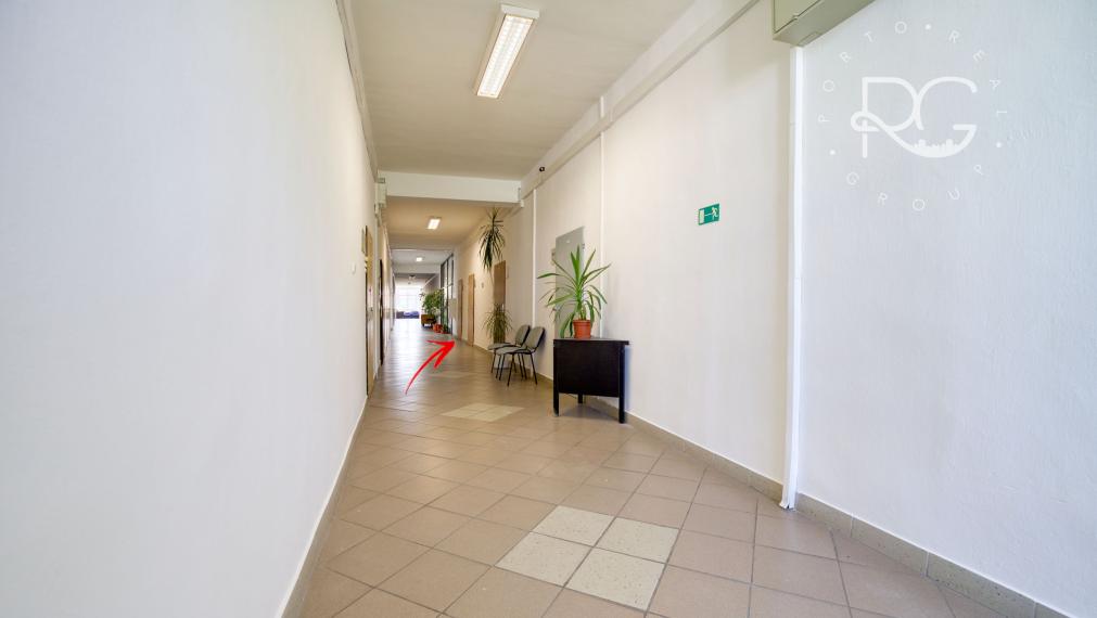 Na prenájom kancelária 18 m2 Wolkrova, Bratislava V – Petržalka