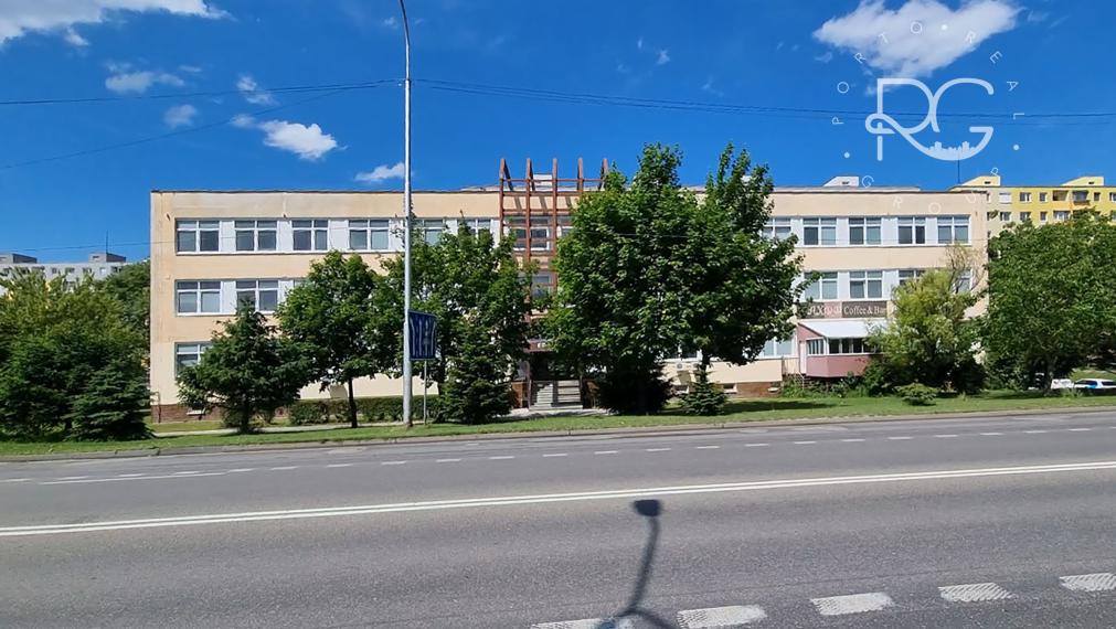 Na prenájom kancelária 18 m2 Wolkrova, Bratislava V – Petržalka