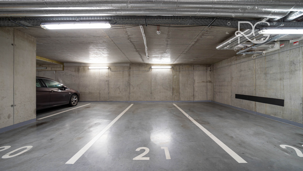 Garážové státie v lokalite Slnečnice-Viladomy na Fialovej ulici na predaj