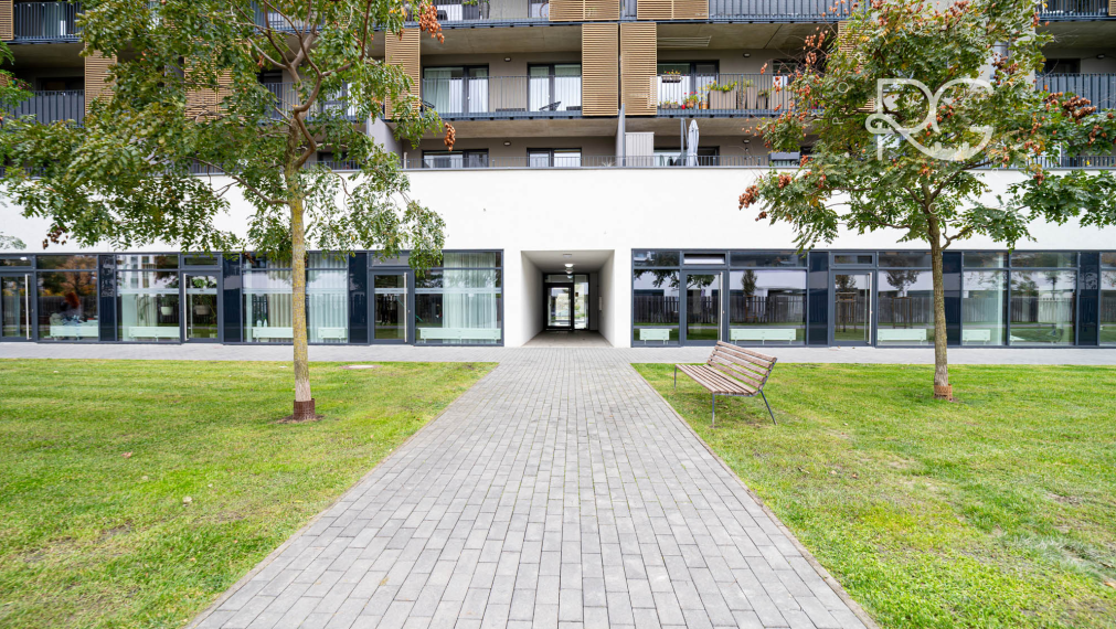 Garážové státie v lokalite Slnečnice-Viladomy na Fialovej ulici na predaj