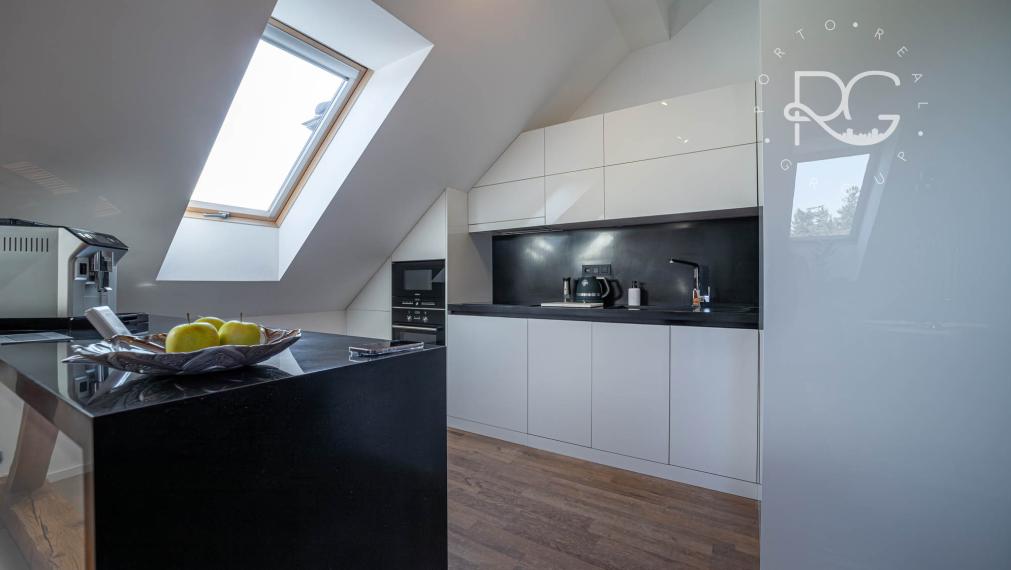 Prémiové komorné bývanie: luxusný 3-izbový byt loftového typu v Stupave