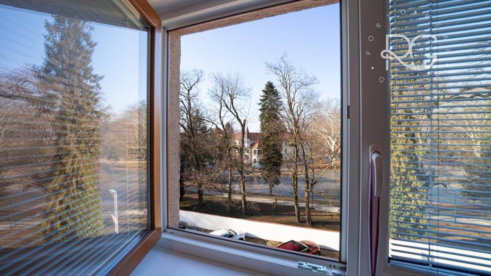 Prémiové komorné bývanie: luxusný 3-izbový byt loftového typu v Stupave