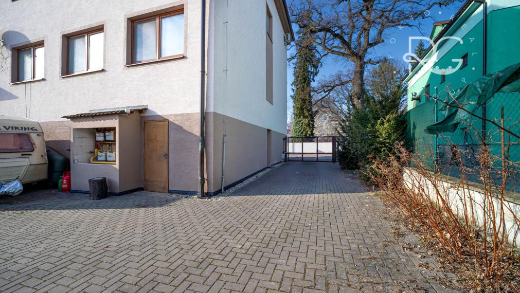 Prémiové komorné bývanie: luxusný 3-izbový byt loftového typu v Stupave