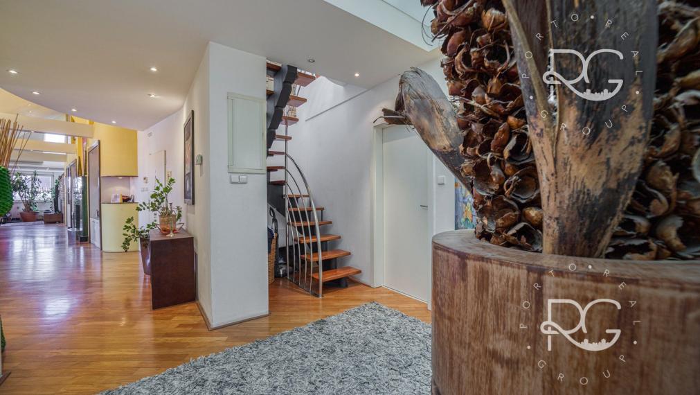 Charizmatický staromestský byt 216 m2 s 30 m2 terasou s krásnym výhľadom