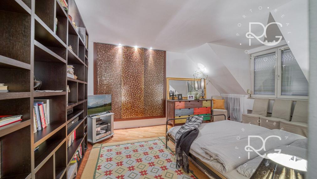 Charizmatický staromestský byt 216 m2 s 30 m2 terasou s krásnym výhľadom