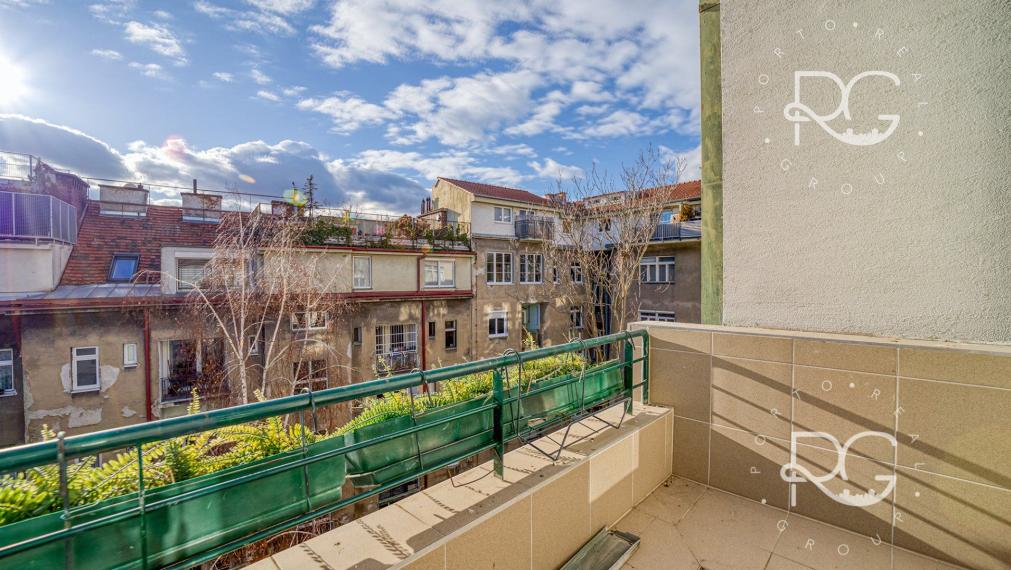 Charizmatický staromestský byt 216 m2 s 30 m2 terasou s krásnym výhľadom