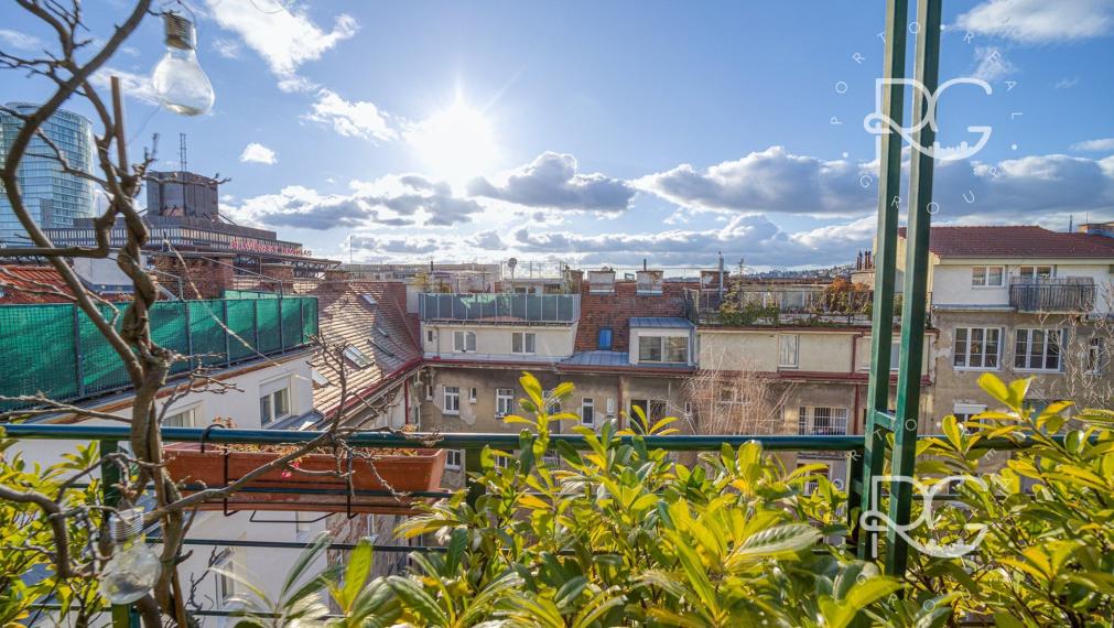 Charizmatický staromestský byt 216 m2 s 30 m2 terasou s krásnym výhľadom