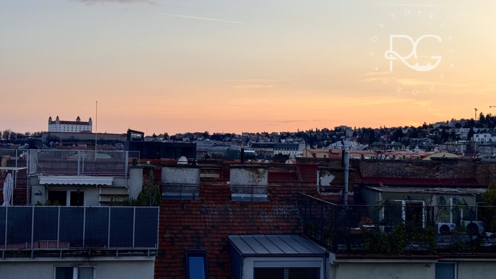 Charizmatický staromestský byt 216 m2 s 30 m2 terasou s krásnym výhľadom