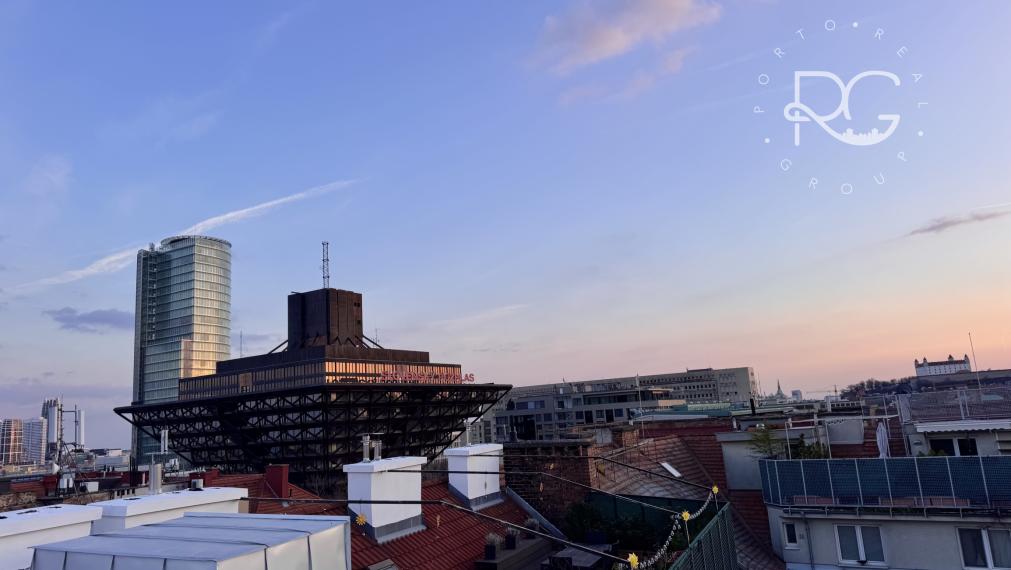 Charizmatický staromestský byt 216 m2 s 30 m2 terasou s krásnym výhľadom