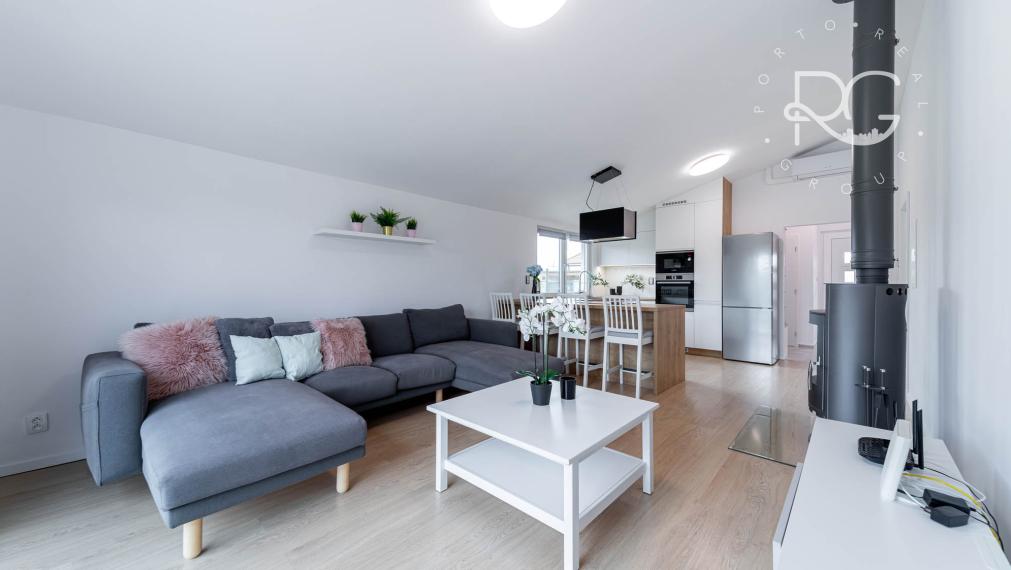 Moderný zariadený 4izb bungalov na 7árovom pozemku 20 min.od BA