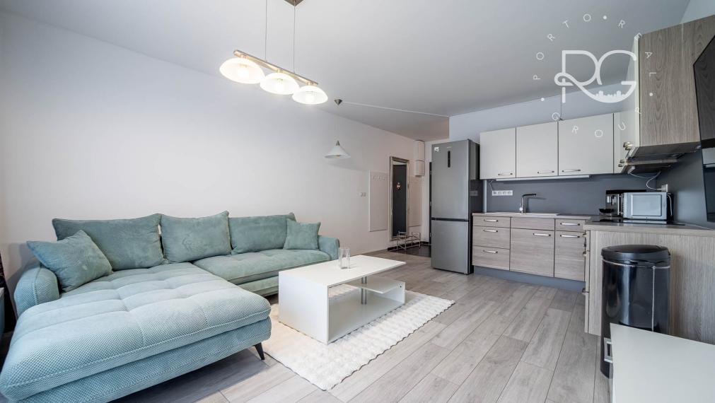 Moderné bývanie v 2-izbovom byte s parkovaním na ulici PRI HRUBEJ LÚKE