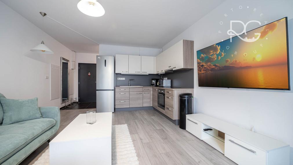 Moderné bývanie v 2-izbovom byte s parkovaním na ulici PRI HRUBEJ LÚKE