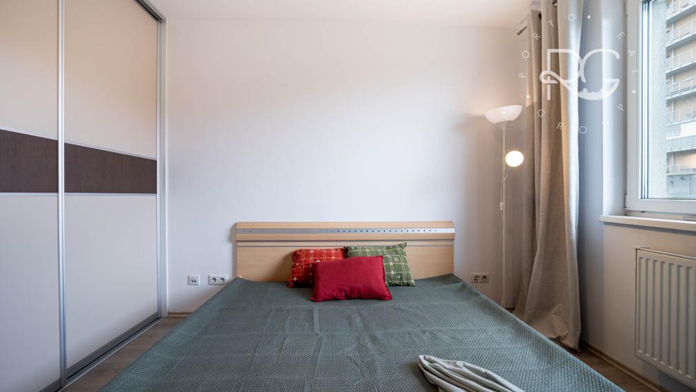 Moderné bývanie v 2-izbovom byte s parkovaním na ulici PRI HRUBEJ LÚKE