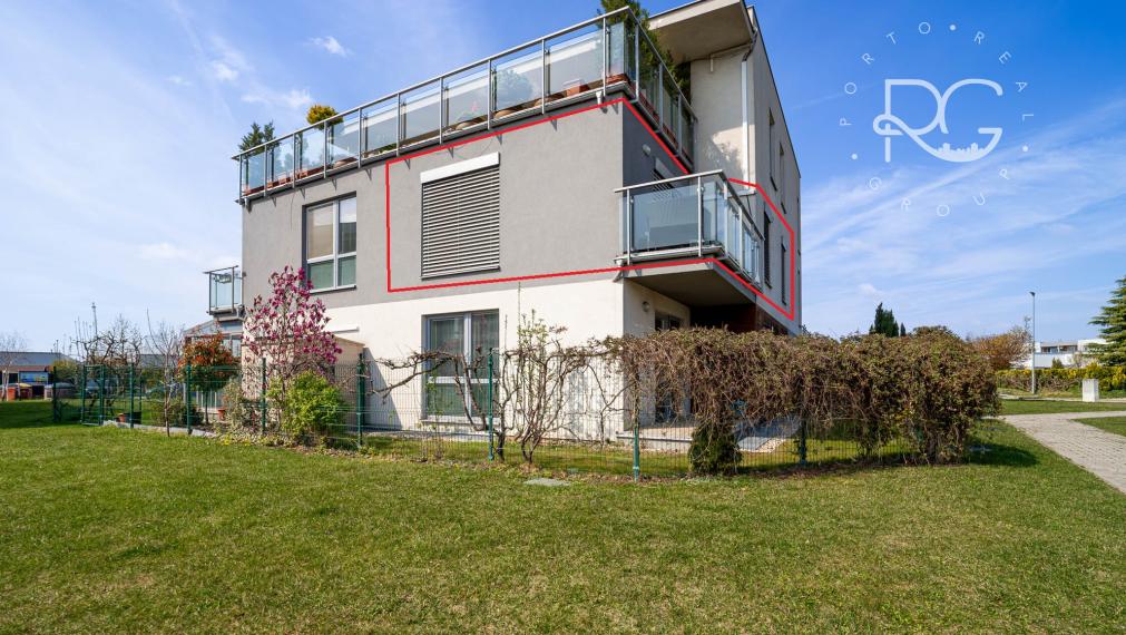 Moderný zariadený 3 izb byt s loggiou, pivnicou a parkovaním 20 min.od BA v krásnej lokalite