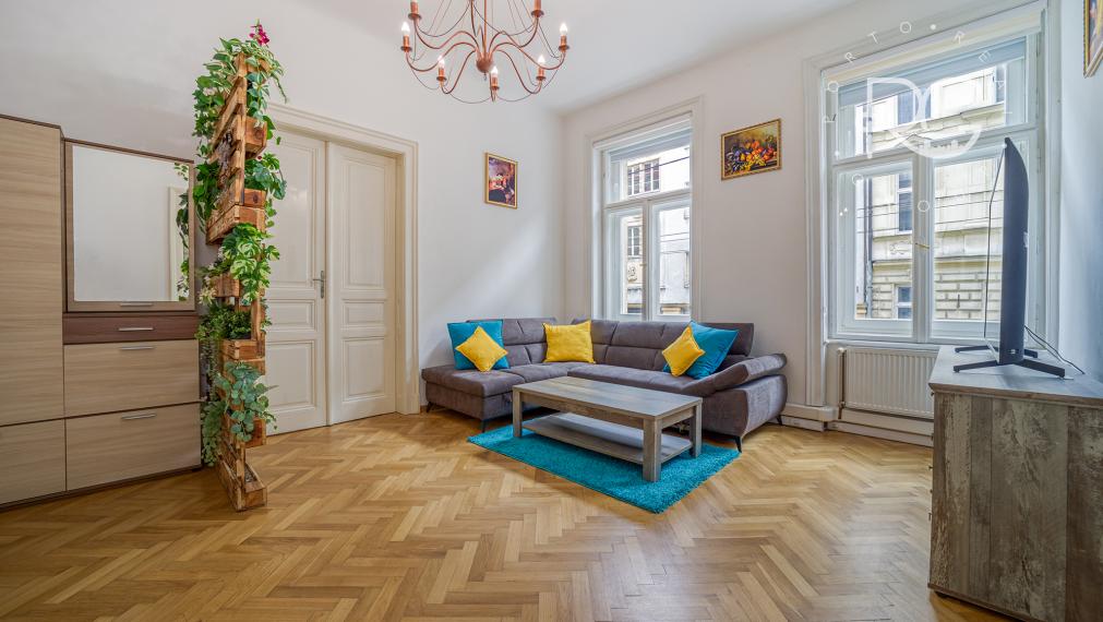 Krásny staromestský kompletne zariadený 2izb byt na Palisádoch na prenájom