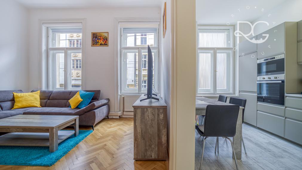 Krásny staromestský kompletne zariadený 2izb byt na Palisádoch na prenájom